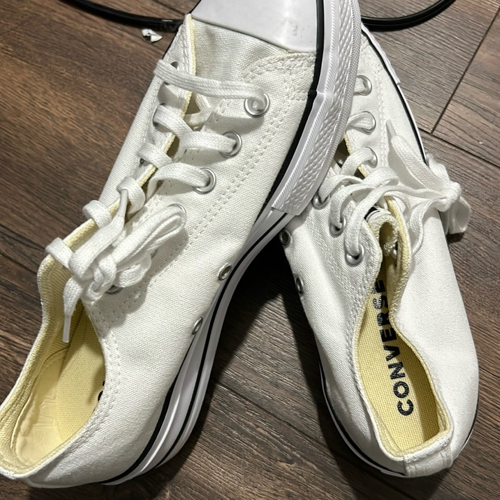 Platform Converse - image 1